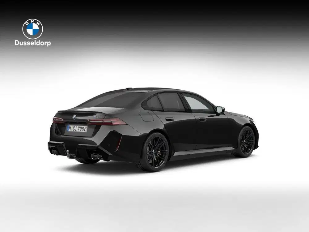 BMW M5 Sedan Comfort Pakket uit 2026, foto 2