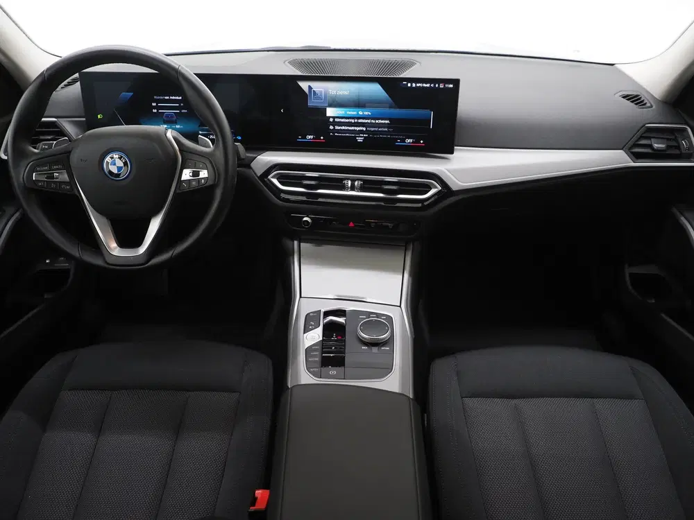 BMW 3-serie 3 Serie Touring 320e xDrive LCI NIEUW MODE uit 2023, foto 5