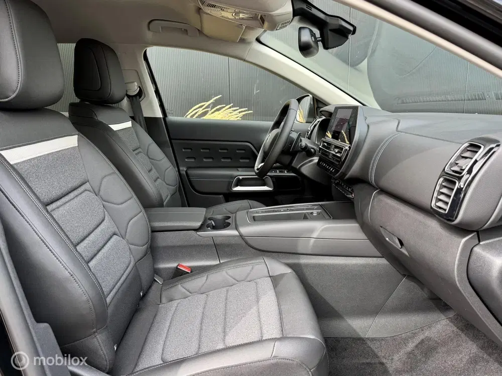 Citroën C5 Aircross Citroen C5 Aircross 1.6 Plug-in Hybrid 225 uit 2025, foto 10