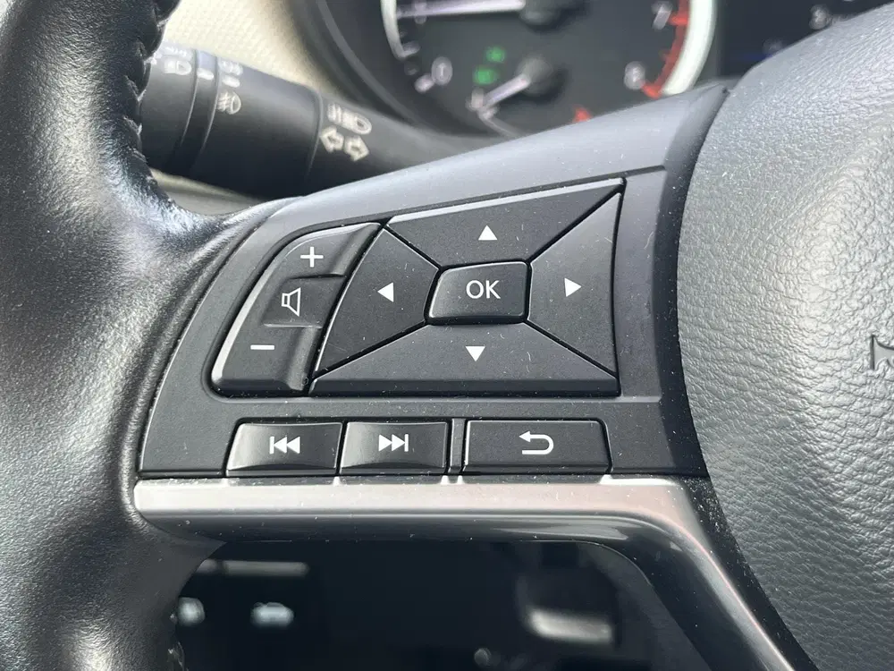 Nissan Micra 1.0 IG-T N-Connecta uit 2020, foto 14
