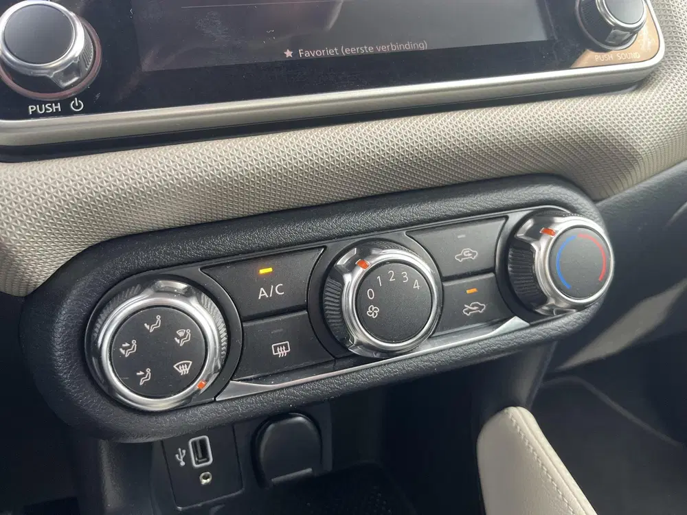 Nissan Micra 1.0 IG-T N-Connecta uit 2020, foto 4