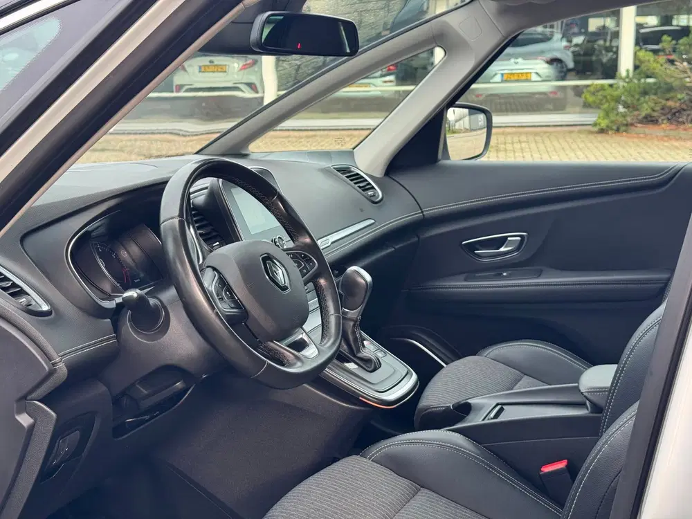 Renault Scenic Scénic 1.3 TCe Intens uit 2022, foto 10