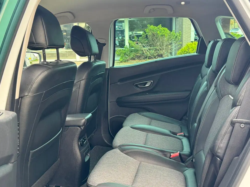 Renault Scenic Scénic 1.3 TCe Intens uit 2022, foto 12