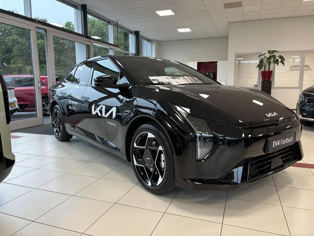Kia EV4 GT-PlusLine 81.4 kWh 17 % bijtelling uit 2025, foto 2