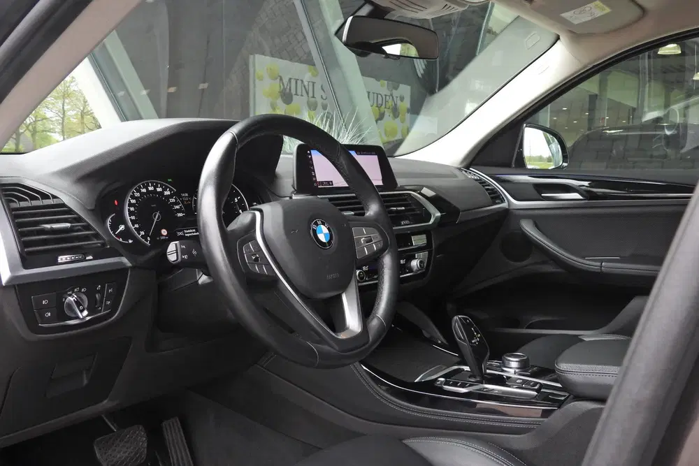 BMW X4 xDrive30i xLine Automaat uit 2020, foto 12