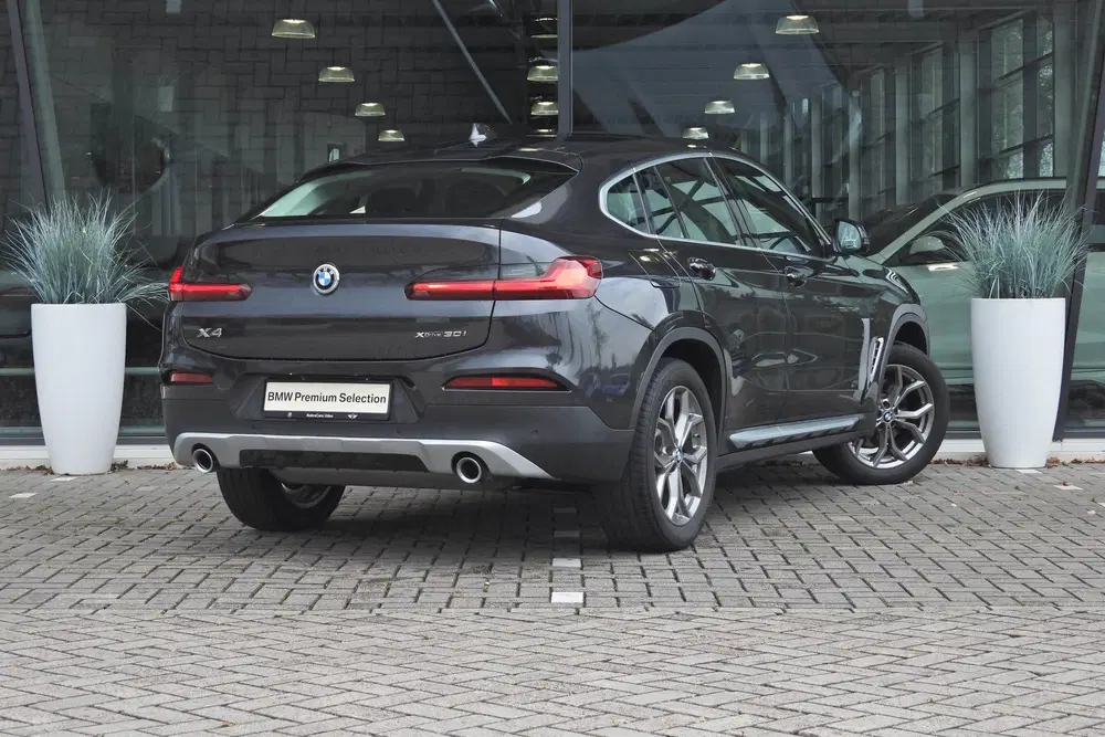 BMW X4 xDrive30i xLine Automaat uit 2020, foto 4