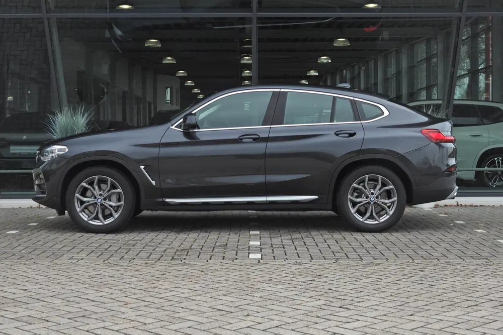 BMW X4 xDrive30i xLine Automaat uit 2020, foto 5