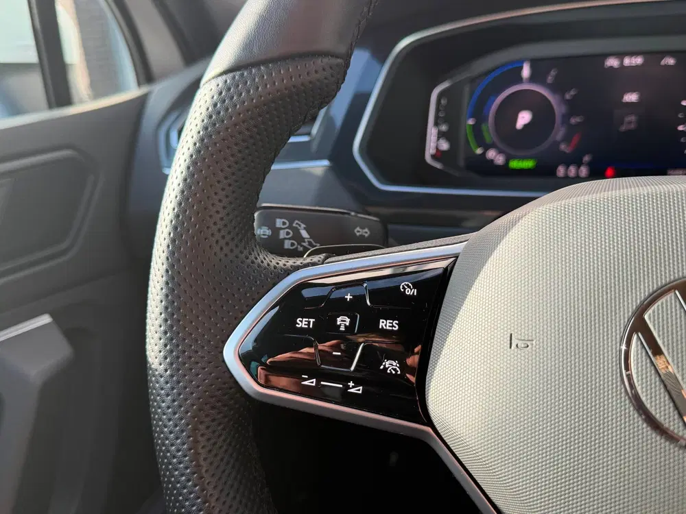 Volkswagen Tiguan 1.4 TSI eHybrid R-Line Business+ uit 2022, foto 15