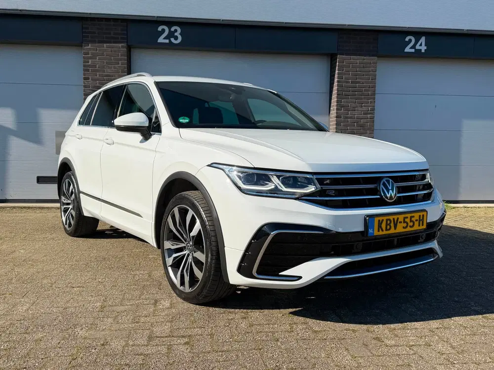 Volkswagen Tiguan 1.4 TSI eHybrid R-Line Business+ uit 2022, foto 2