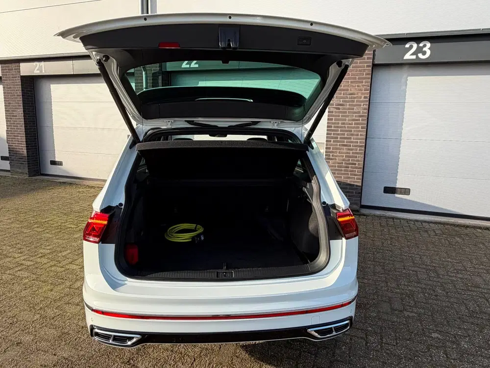 Volkswagen Tiguan 1.4 TSI eHybrid R-Line Business+ uit 2022, foto 9