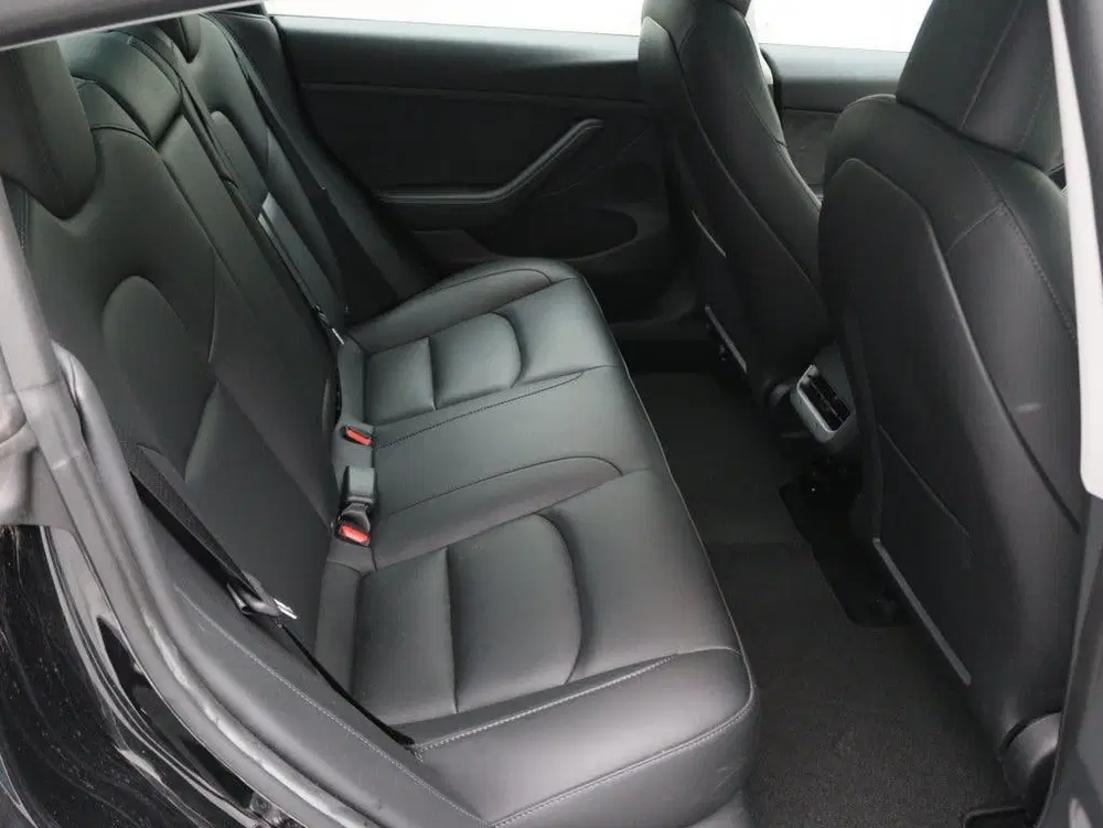 Tesla Model 3 Long Range RWD 75kWh 299pk 94.7% SoH [ AMD uit 2023, foto 15