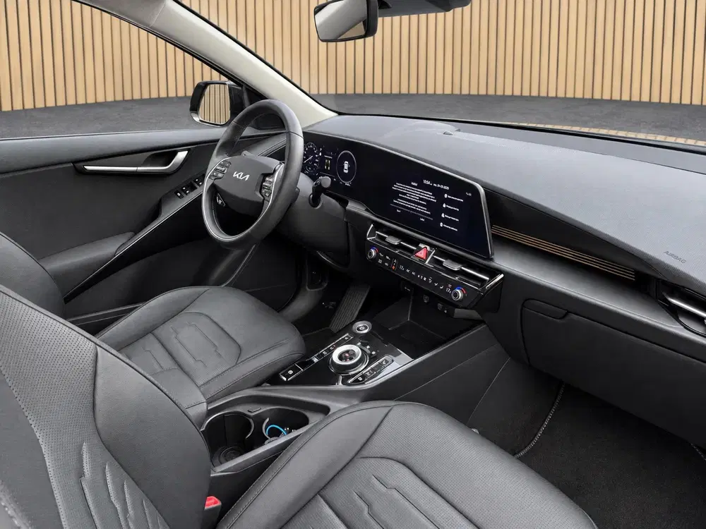 Kia Niro Edition Advanced 64.8 kWh Dealer onderhoud uit 2024, foto 11