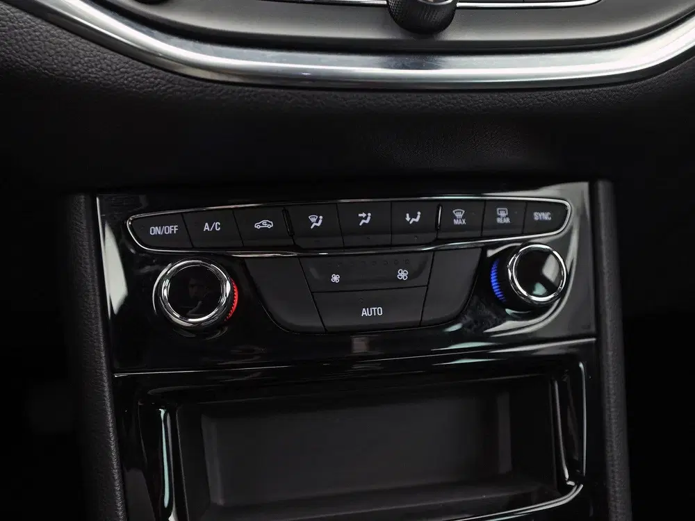 Opel Astra 1.2 Business Elegance (APPLE CARPLAY uit 2021, foto 9