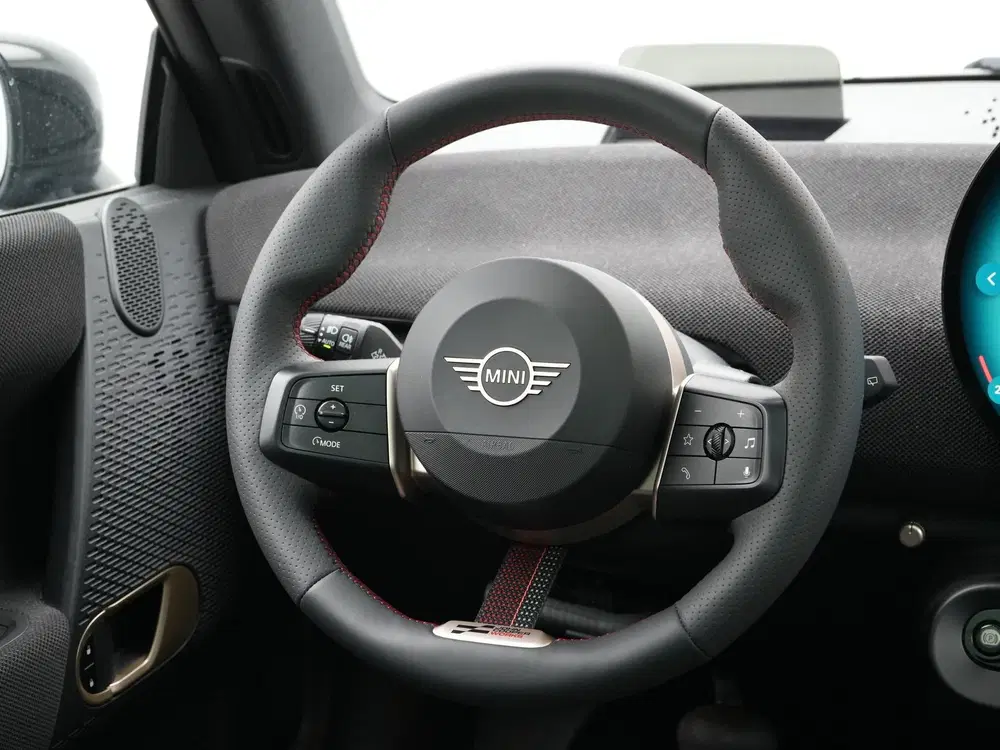 Mini John Cooper Works E John Cooper Works Pakket M Accu conditie uit 2025, foto 2