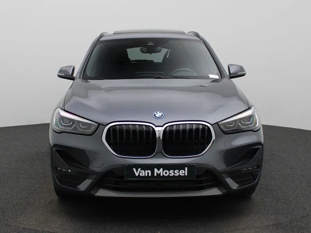 BMW X1 xDrive25e uit 2022, foto 3