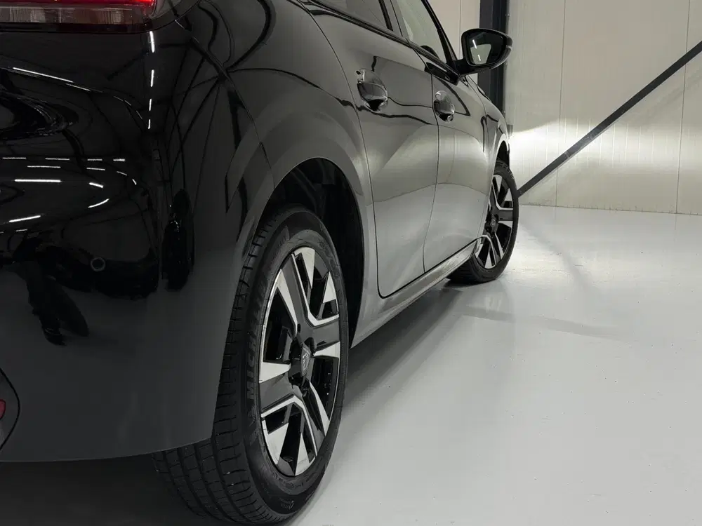 Peugeot 208 Allure Hybrid 100PK Aut. uit 2025, foto 12