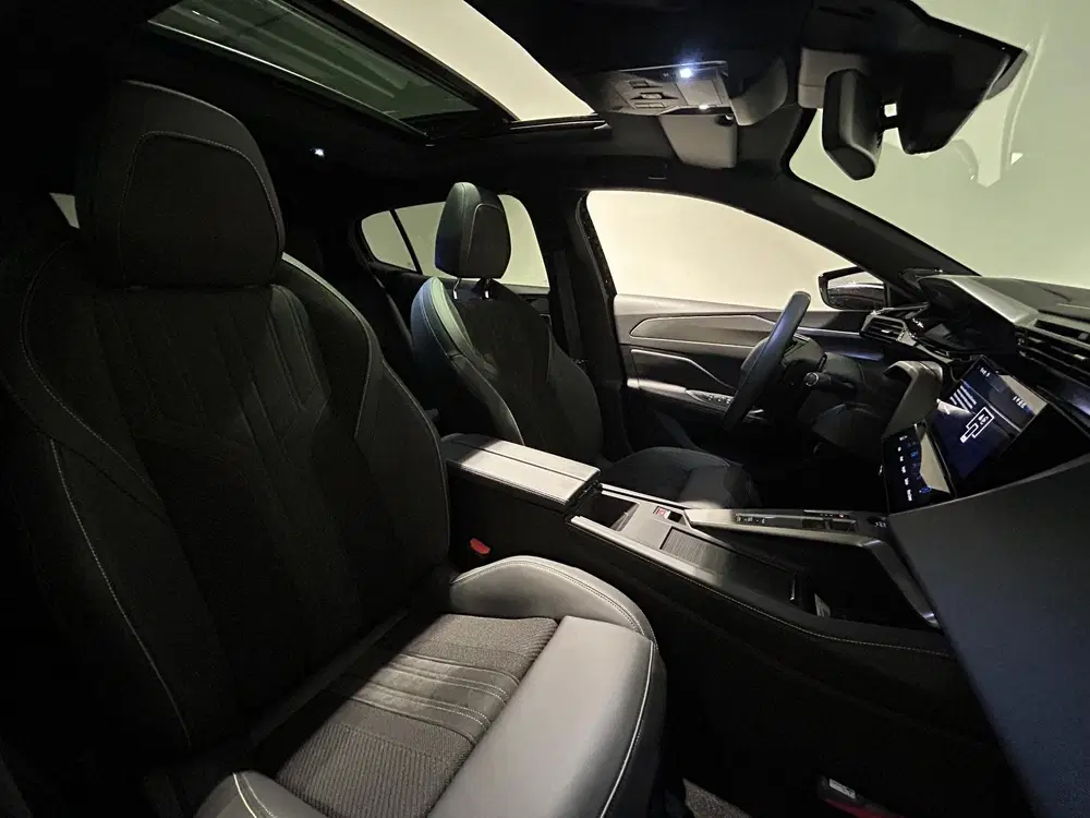 Peugeot 408 GT Avantage 58 kWh uit 2025, foto 7