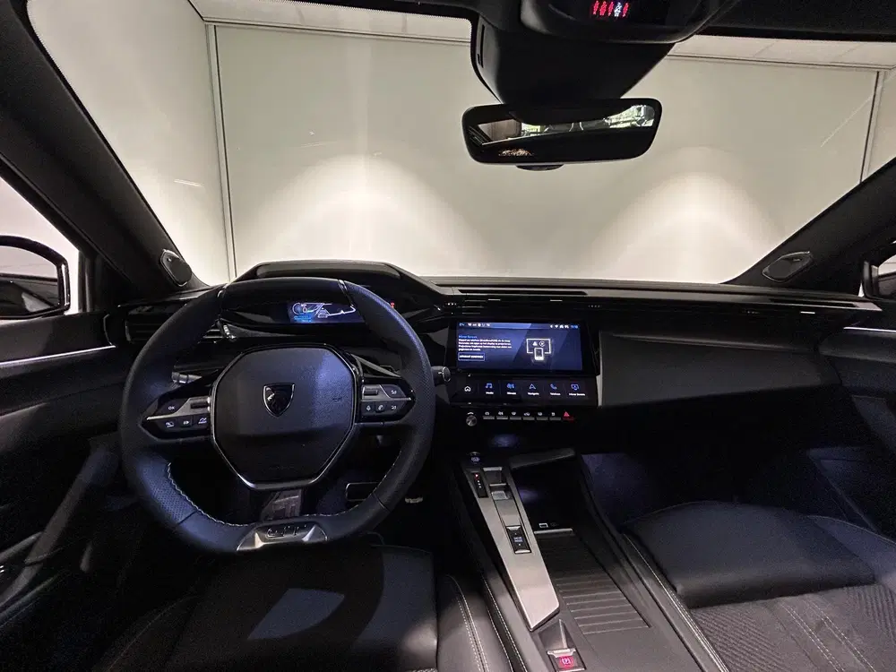Peugeot 408 GT Avantage 58 kWh uit 2025, foto 9
