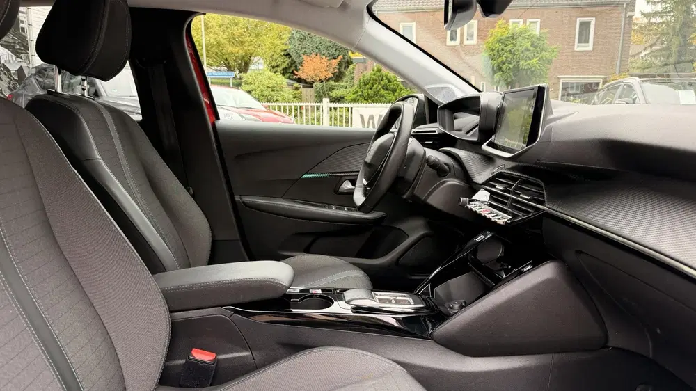 Peugeot 208 EV Allure Pack 50 kWh uit 2023, foto 13