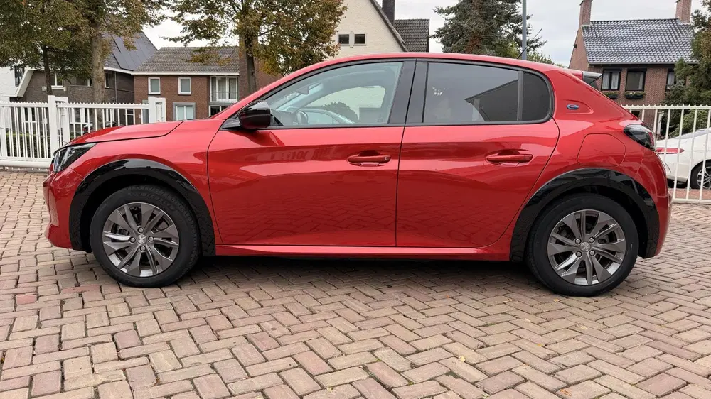 Peugeot 208 EV Allure Pack 50 kWh uit 2023, foto 6