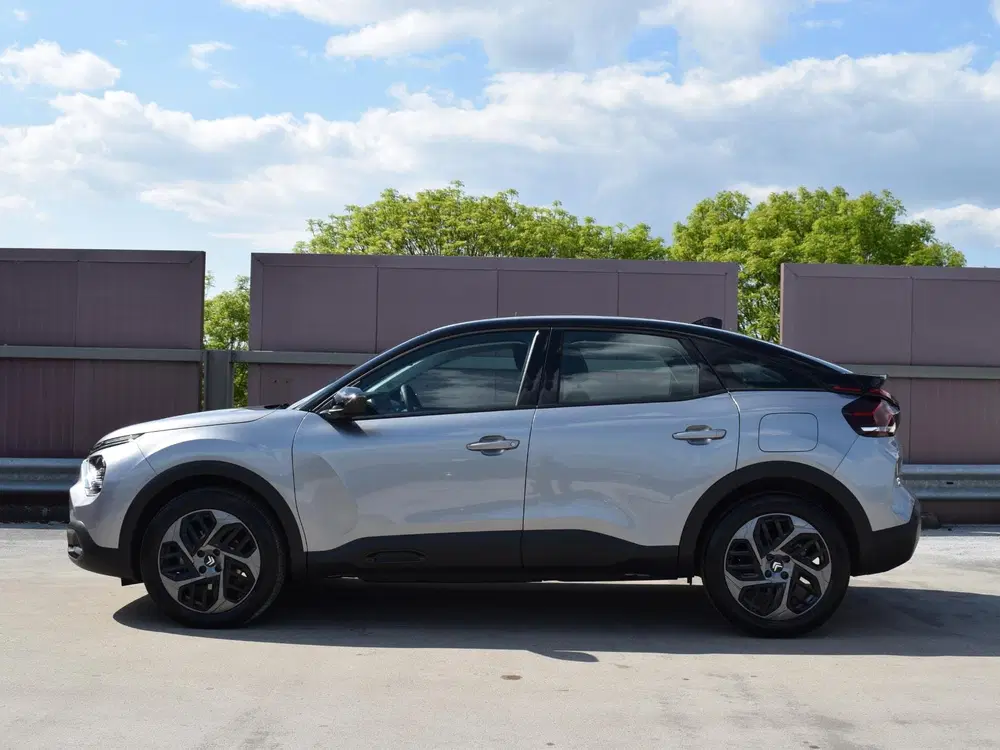 Citroën C4 Citroen C4 1.2 Puretech Plus uit 2024, foto 3