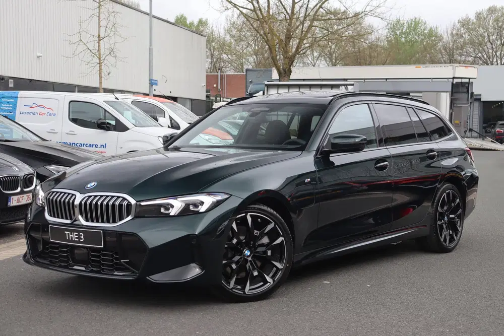 BMW 3-serie 330e M Sport Automaat uit 2026, foto 2