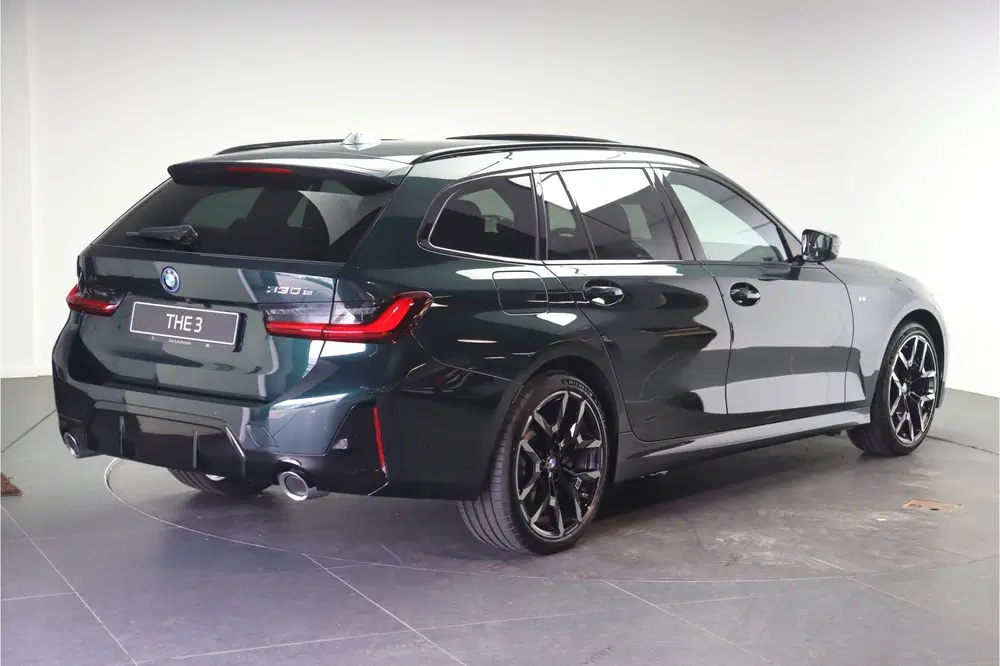 BMW 3-serie 330e M Sport Automaat uit 2026, foto 4
