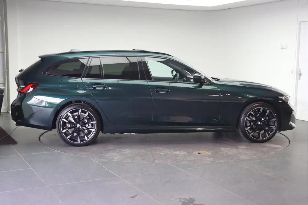BMW 3-serie 330e M Sport Automaat uit 2026, foto 5