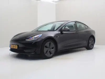 Tesla Model 3 Standard RWD Plus FACELIFT [ AMD RYZEN+LFP uit 2022