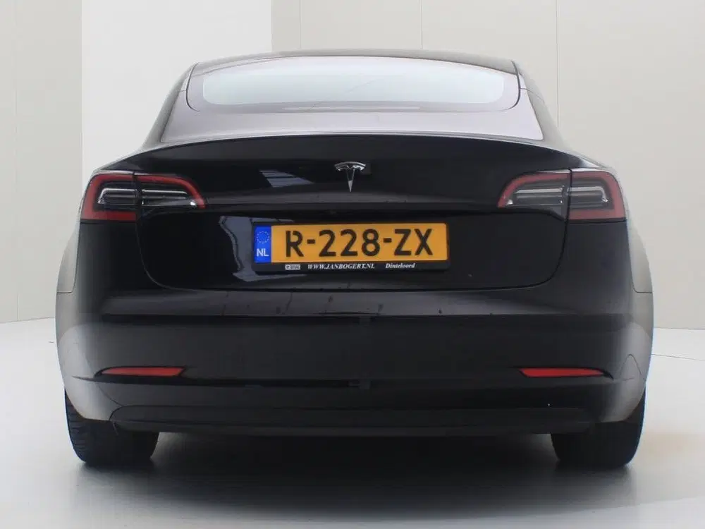 Tesla Model 3 Standard RWD Plus FACELIFT [ AMD RYZEN+LFP uit 2022, foto 7