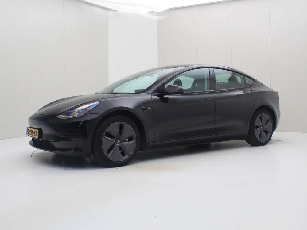 Tesla Model 3 Standard RWD Plus FACELIFT [ AMD RYZEN+LFP uit 2022, foto 8