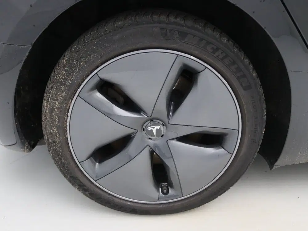 Tesla Model 3 Standard RWD Plus FACELIFT [ AMD RYZEN+LFP uit 2022, foto 9