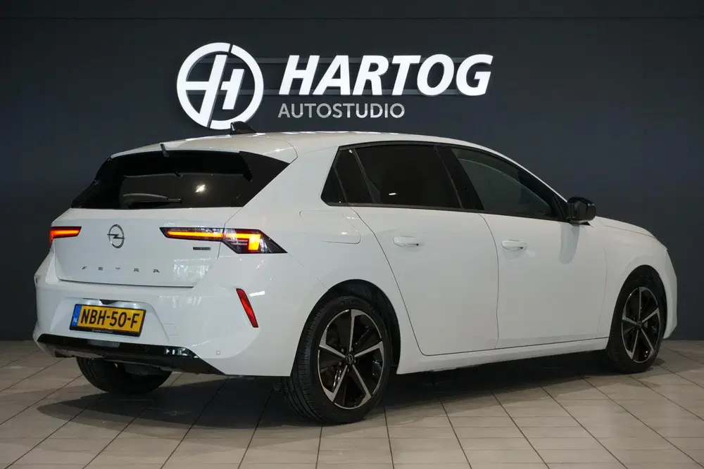 Opel Astra 1.6 Hybrid Business Elegance 180pk *INCL B uit 2024, foto 2
