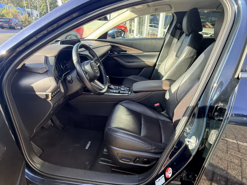 Mazda CX-30 2.0 e-SkyActiv-X M Hybrid Luxury uit 2021, foto 4