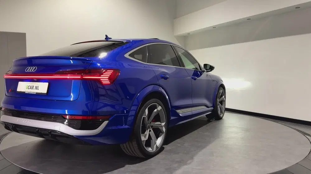Audi SQ8 SQ8 115 kWh uit 2023, foto 4