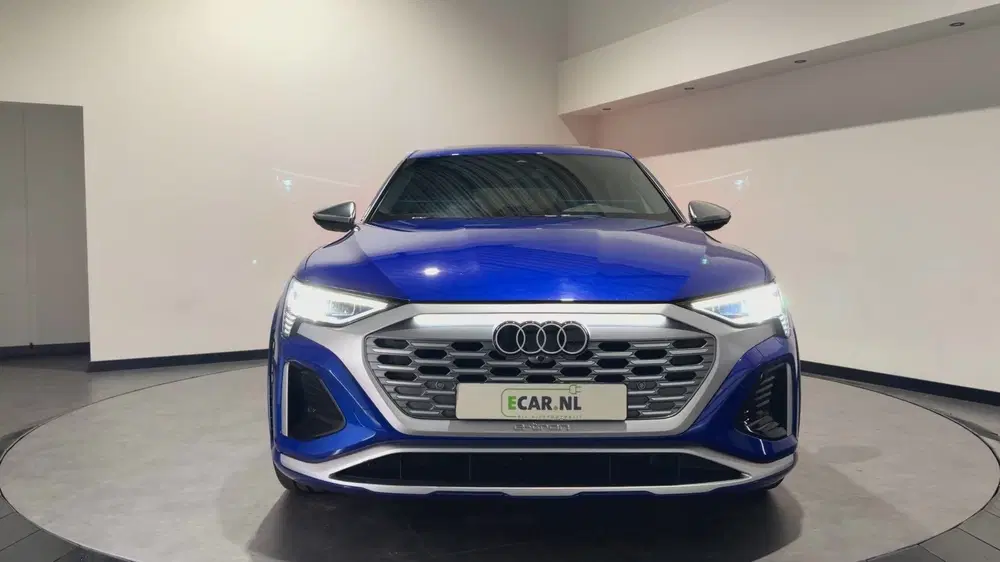 Audi SQ8 SQ8 115 kWh uit 2023, foto 9