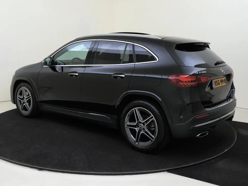 Mercedes-Benz GLA 180 Business Solution AMG uit 2025, foto 3