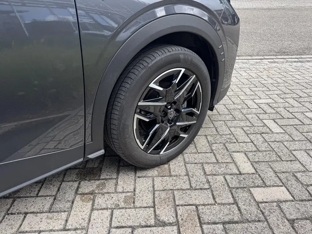 Peugeot 5008 Hybrid 145 GT 7p l 360 Vision l Drive Assi uit 2025, foto 13