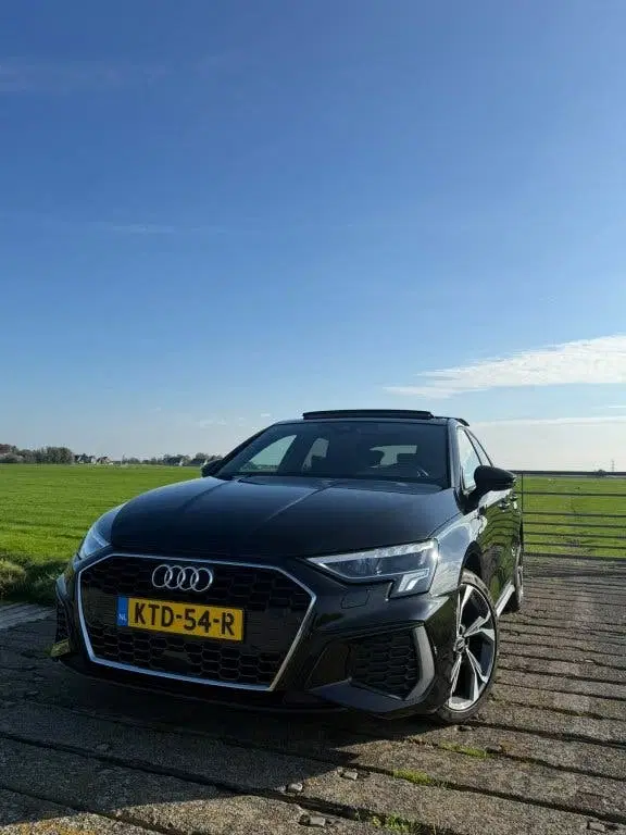 Audi A3 40 TFSI e Adv edit. uit 2023, foto 2