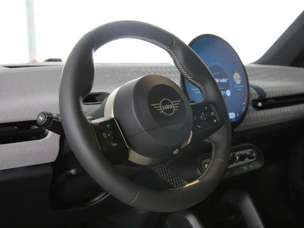 Mini Cooper SE E Favoured Pakket M PRIVATE LEASE EUR 489 uit 2026, foto 2