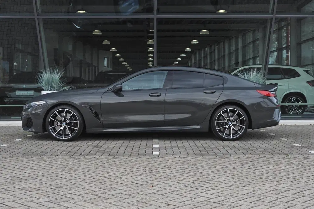 BMW 8-serie Coupé 840i High Executive M Sport Automaat uit 2022, foto 5