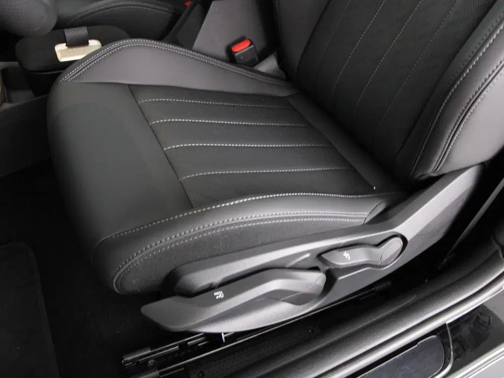 Mini John Cooper Works C John Cooper Works Pakket M PRIVATE LEASE uit 2026, foto 15