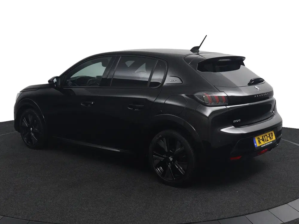 Peugeot 208 1.2 GT uit 2022, foto 14