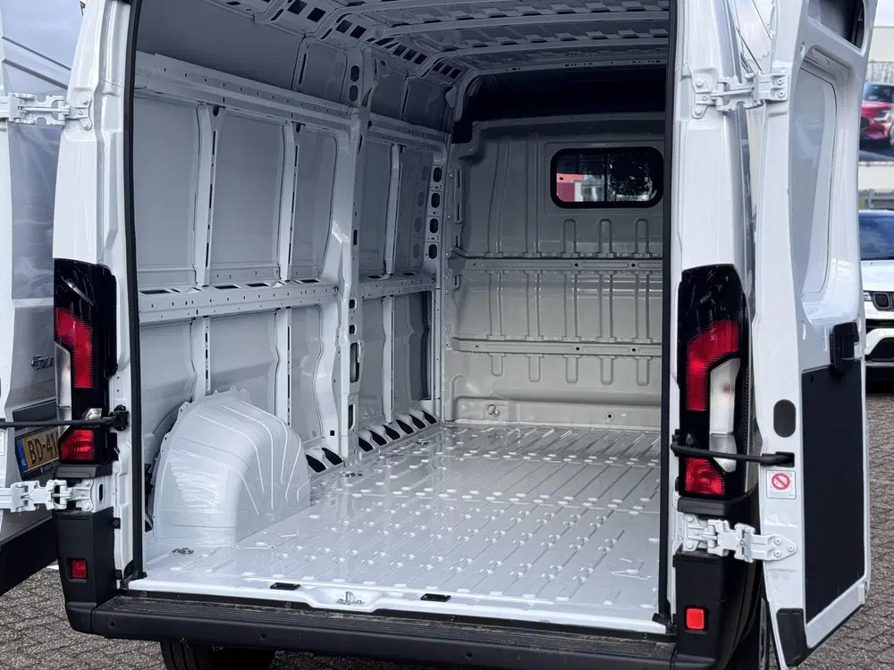 Fiat Ducato 4.25t L3H2 110 kWh uit 2026, foto 11