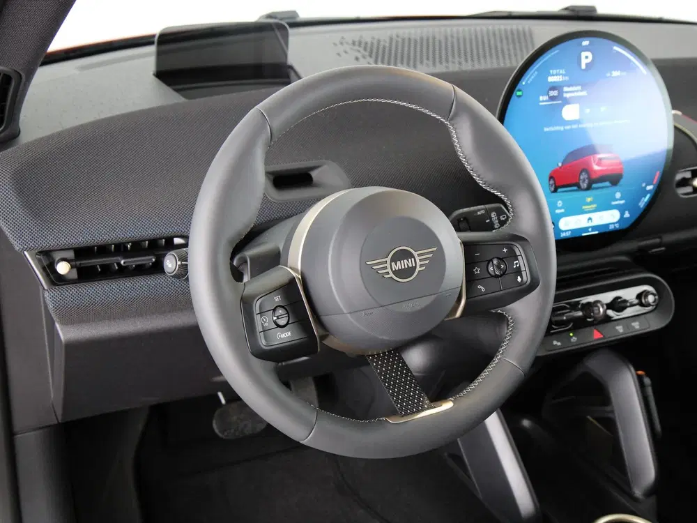 Mini Cooper E Classic Pakket L PRIVATE LEASE EUR 499 uit 2026, foto 2