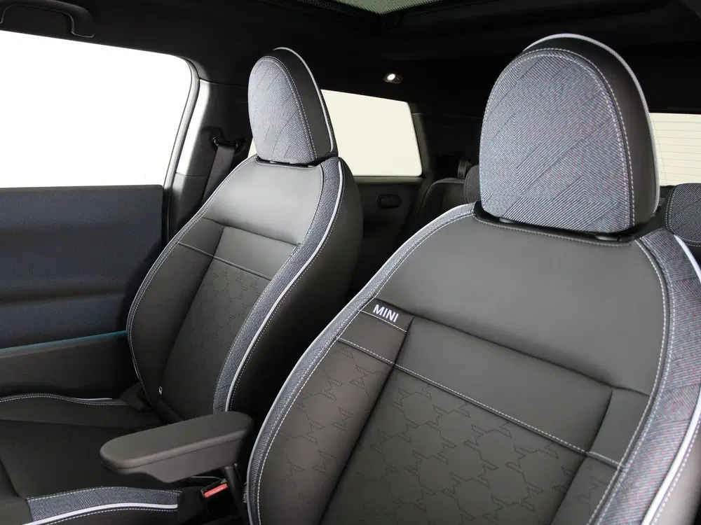 Mini Cooper E Classic Pakket L PRIVATE LEASE EUR 499 uit 2026, foto 6