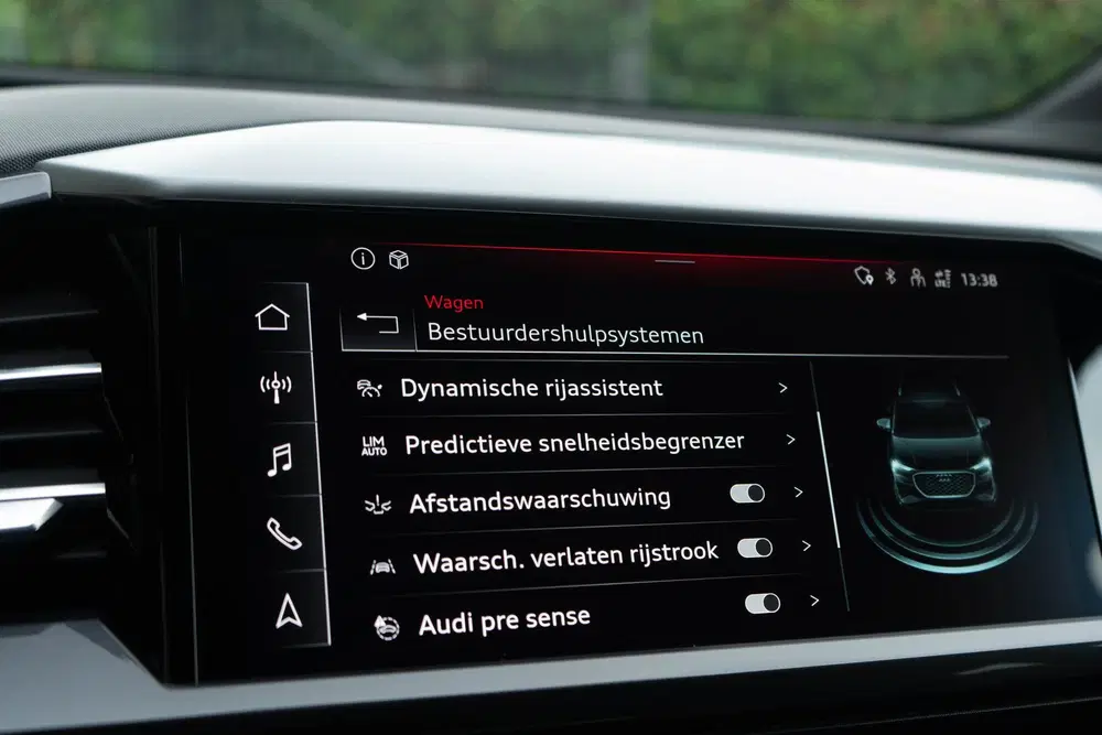 Audi Q4 e-tron 40 uit 2022, foto 11