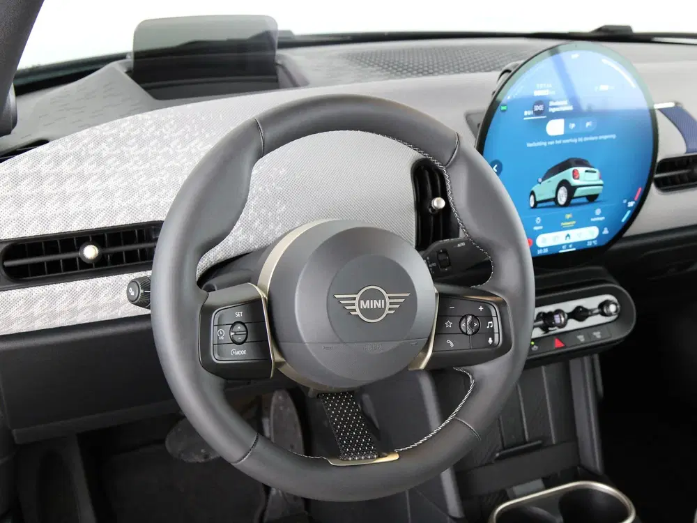 Mini Cabrio Cooper C Favoured Pakket M (bj 2026 uit 2026, foto 2