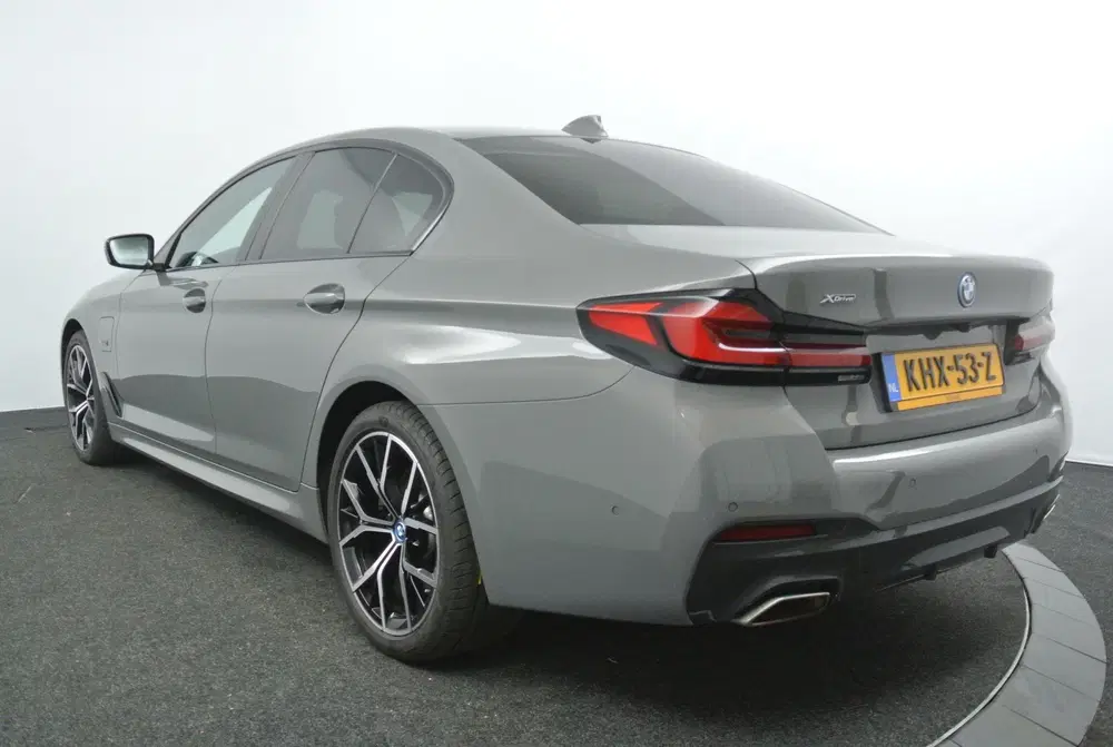 BMW 5-serie 545e xDrive Business Edition Plus uit 2022, foto 6