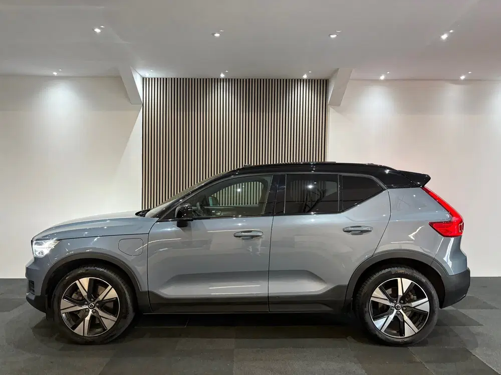 Volvo XC40 1.5 T4 Recharge R-Design 211pk Pano Leer H uit 2022, foto 4
